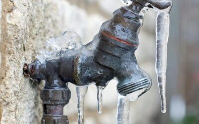 Plumbing Tips: How to Deal with Frozen Pipes